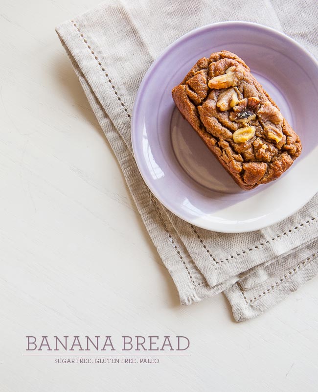 Banana Bread / blog.jchongstudio.com #paleo #glutenfree