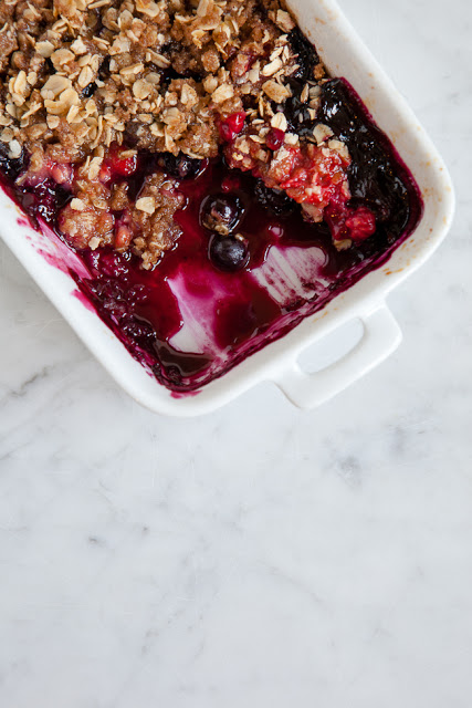 Berry Crisp / Jennifer Chong for BHG