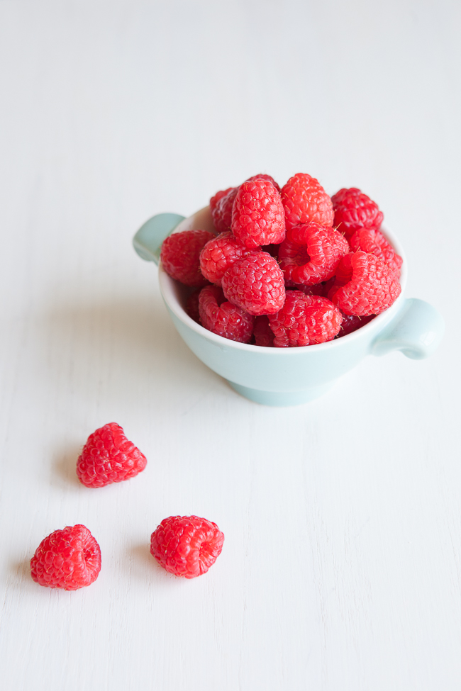 Raspberry Citrus Smoothie (and Popscicle!) / blog.jchongstudio.com