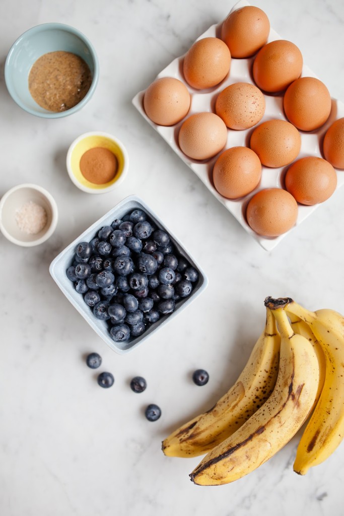 Blueberry Banana Loaf - GF/Paleo  / blog.jchongstudio.com