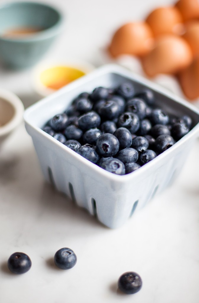 Blueberry Banana Loaf - GF/Paleo / blog.jchongstudio.com