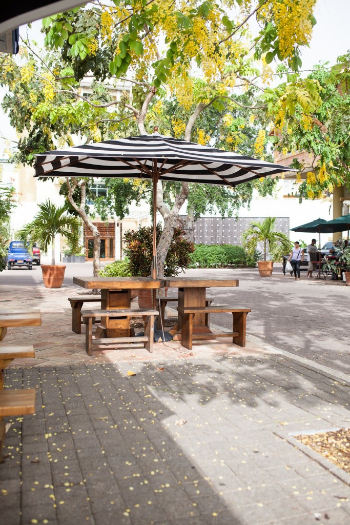 Jessie's Juice Bar . Camana Bay, Grand Cayman / seeandsavour.com