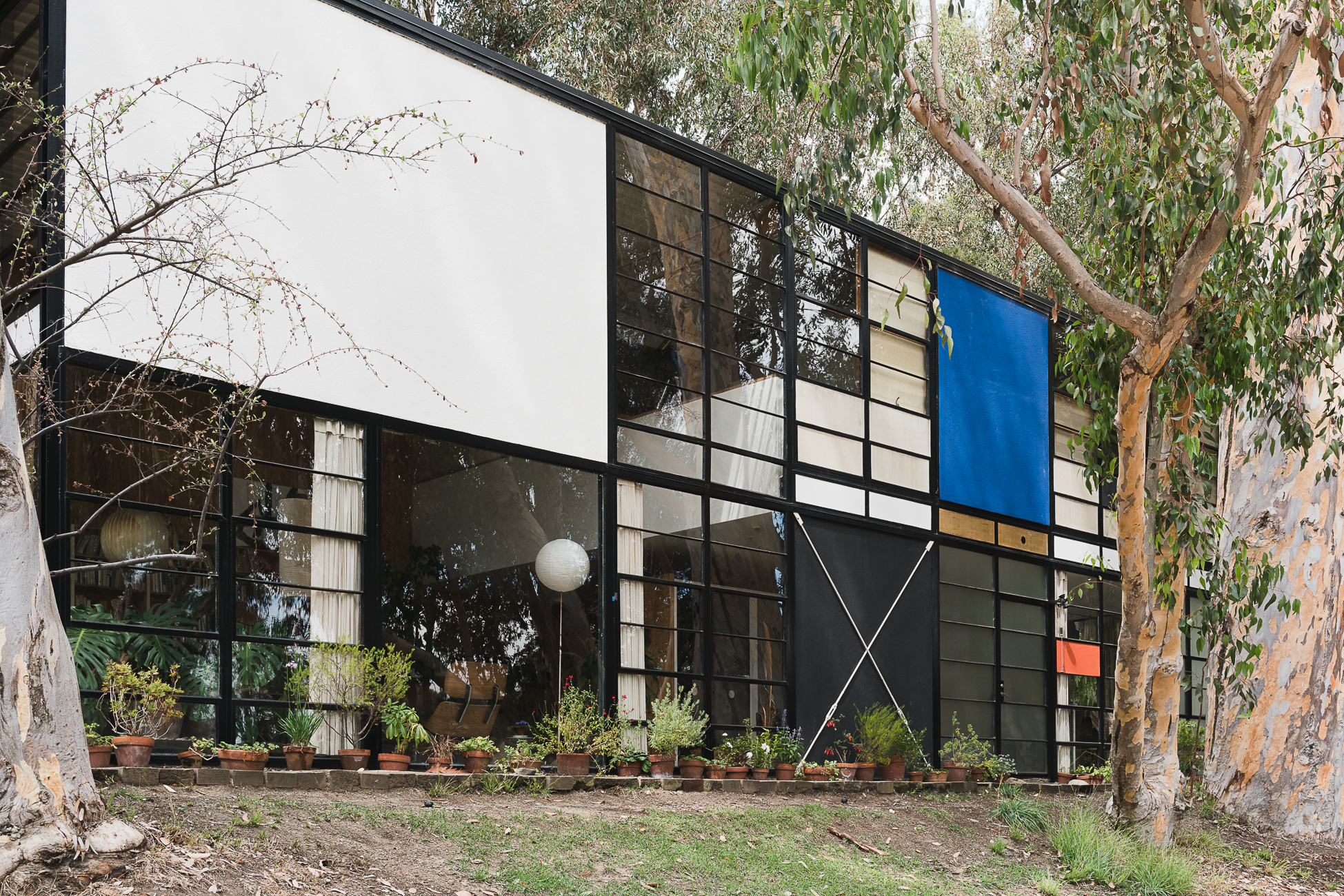 Visiting the Eames House Case Study #8 / See and Savour