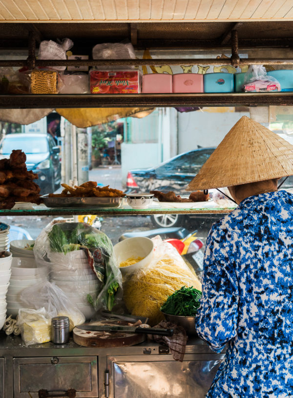 Lunch Lady - Saigon, Vietnam / See and Savour