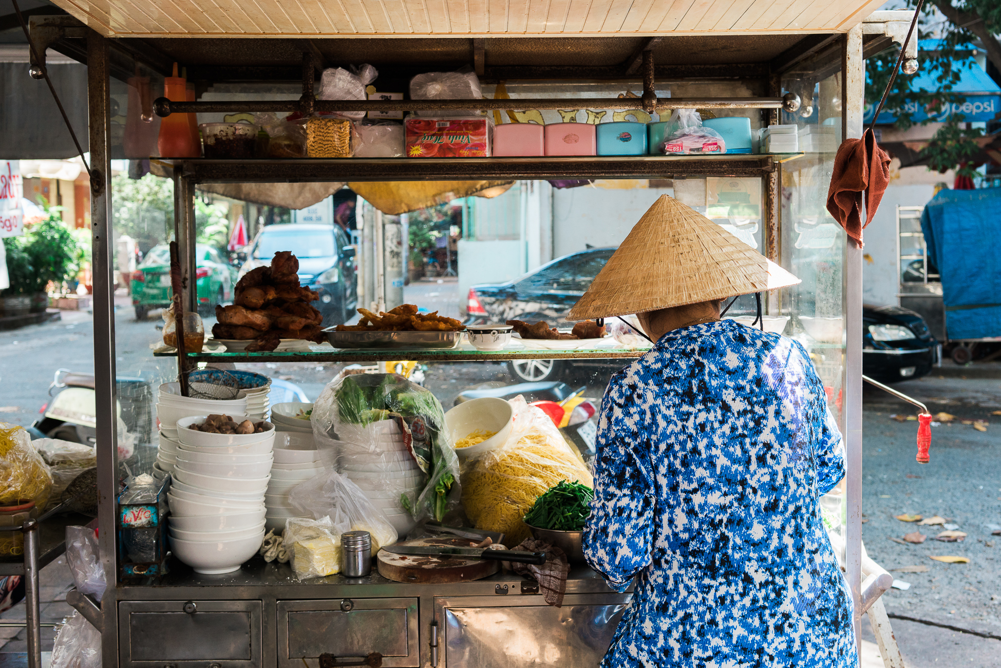 Lunch Lady -  Saigon, Vietnam / See and Savour