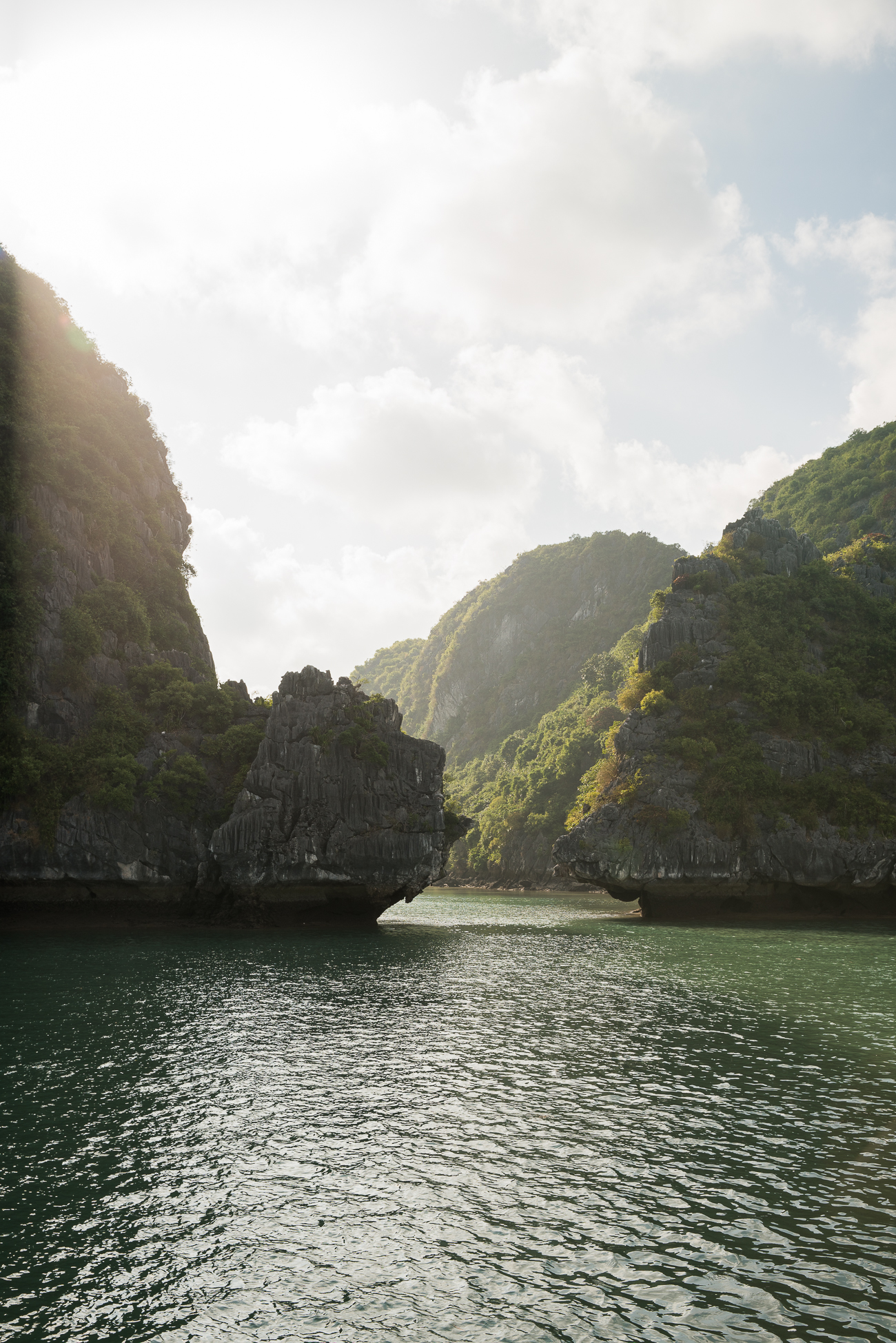 Travelogue: Ha Long Bay / See and Savour