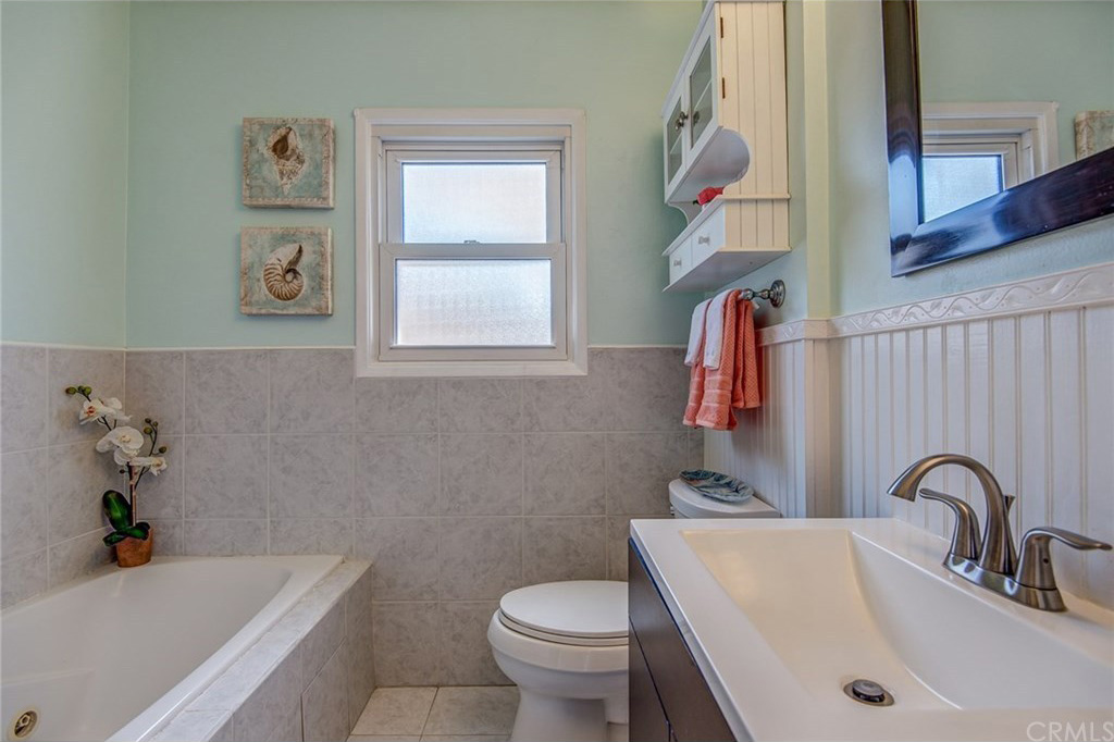 Bathroom Before Photos / See and Savour